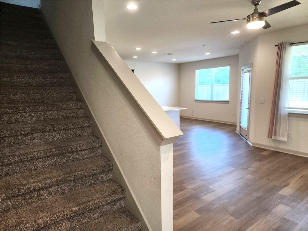 1041 Winnsboro Loop - Photo 3