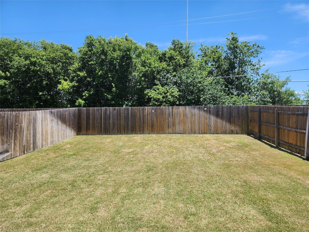 1041 Winnsboro Loop - Photo 11