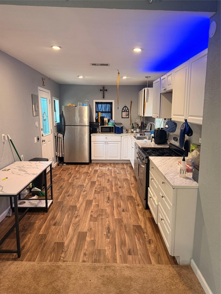 907 Attas Ave - Photo 8