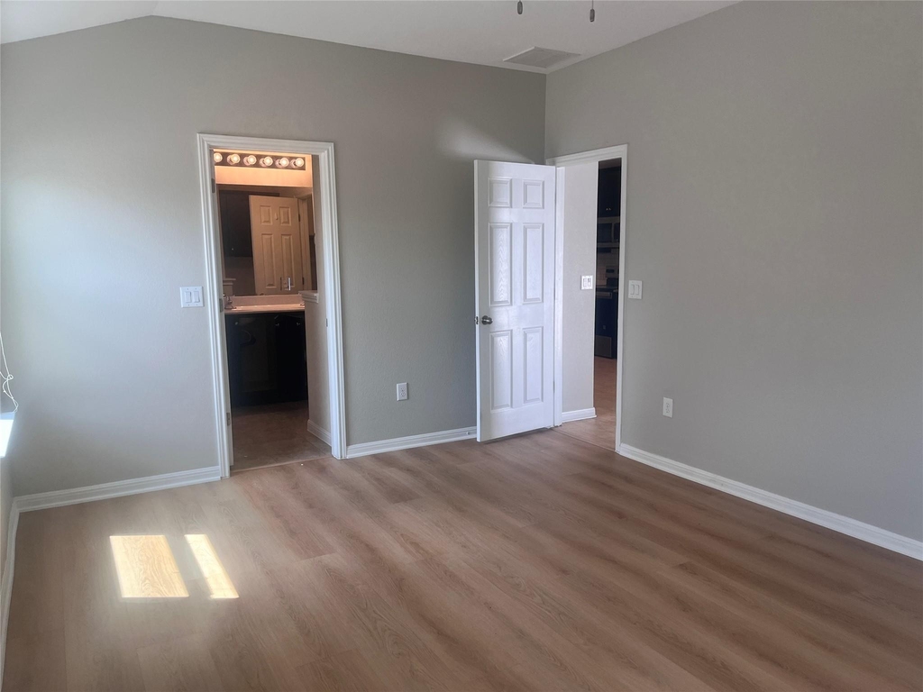18307 Mammoth Cave Blvd - Photo 17