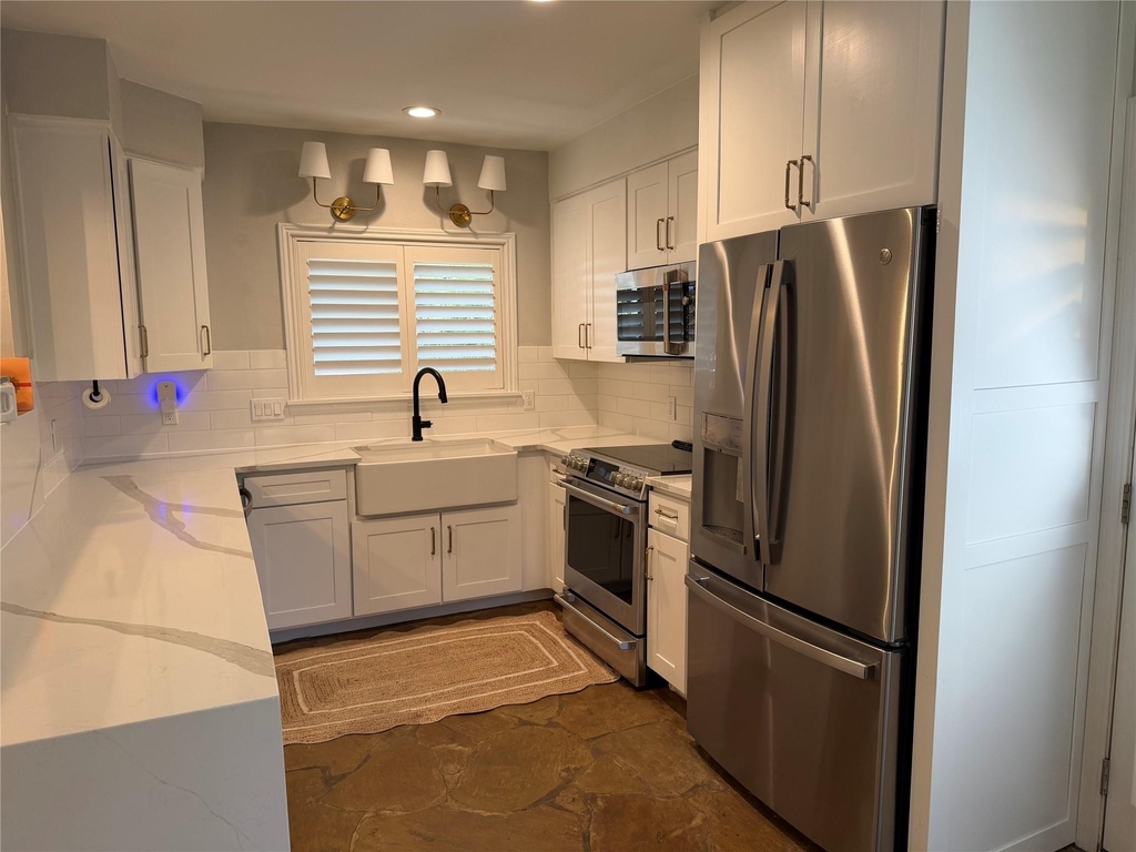 3709 Meredith St - Photo 26
