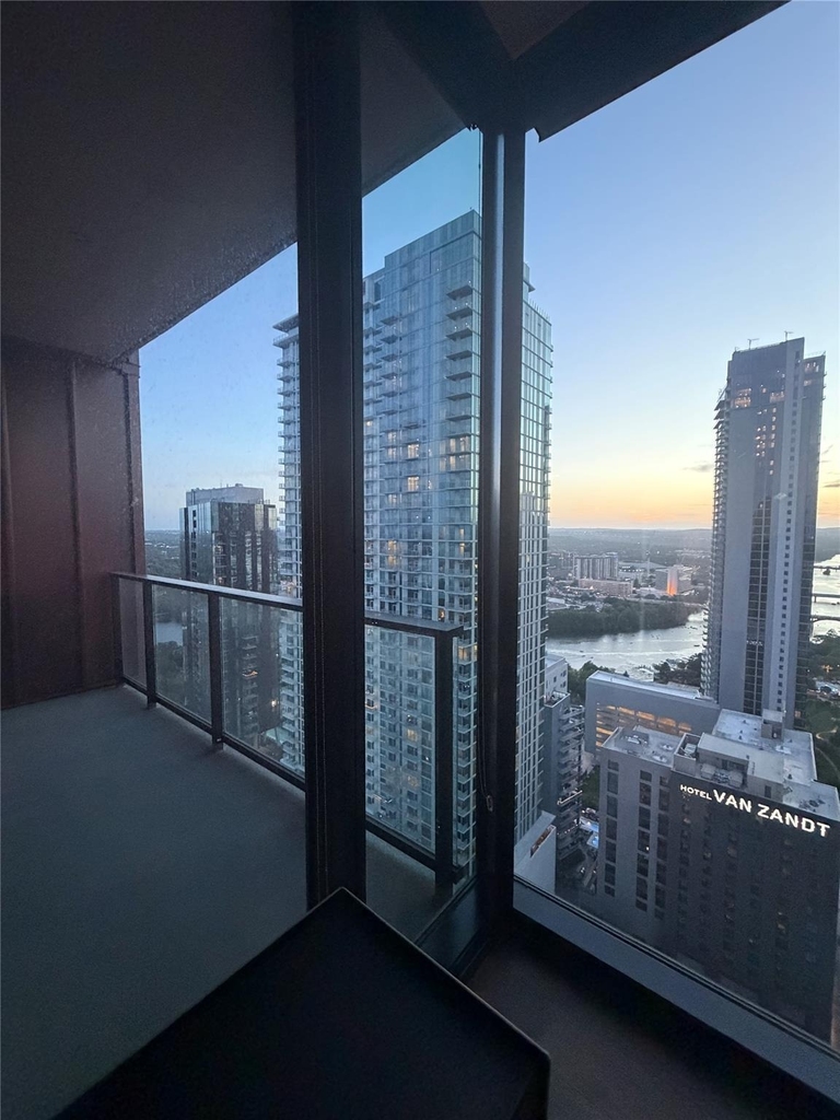 84 N East Ave - Photo 20