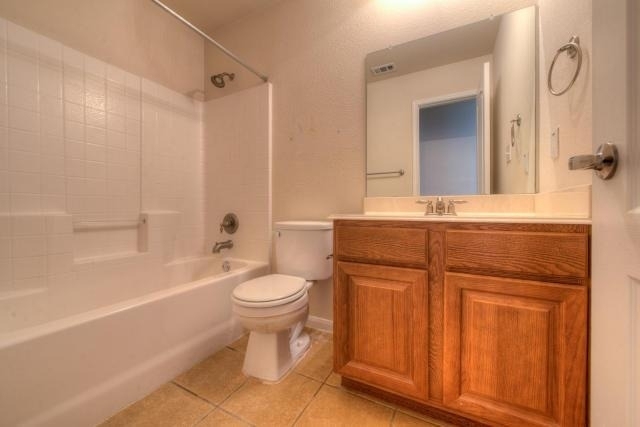 225 Lexington Dr - Photo 15