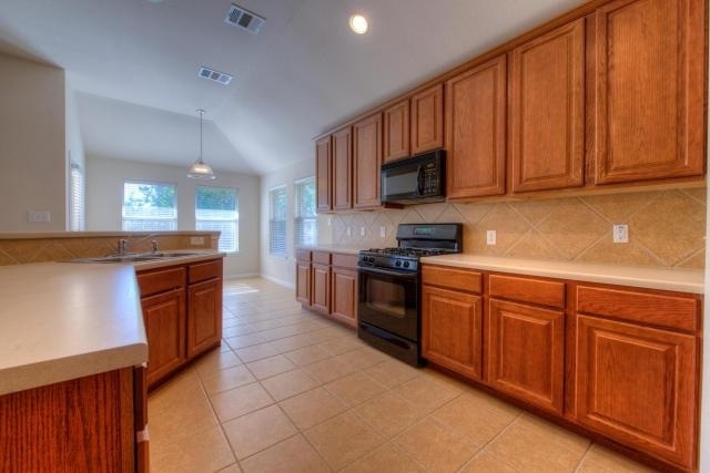 225 Lexington Dr - Photo 6