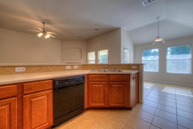 225 Lexington Dr - Photo 9