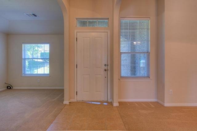 225 Lexington Dr - Photo 2