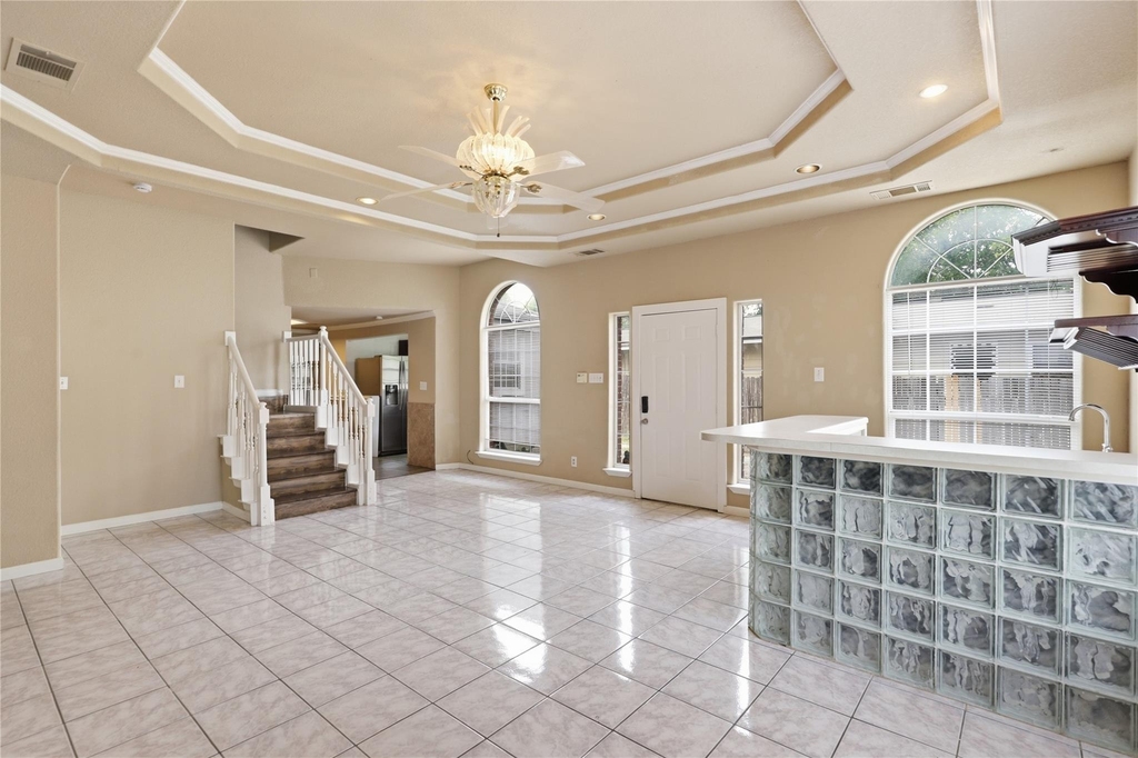 915 Vargas Rd - Photo 12
