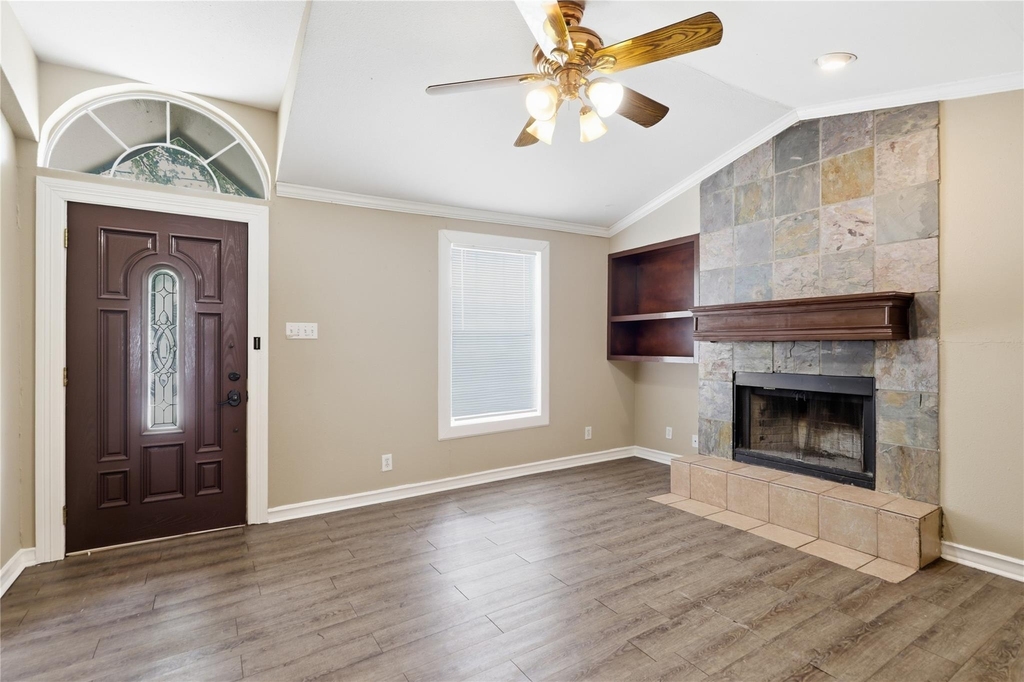 915 Vargas Rd - Photo 4