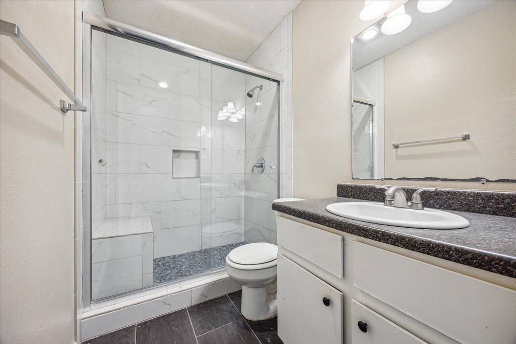 11104 Applewood Dr - Photo 6