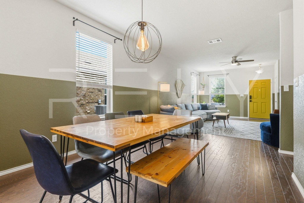 1600 Cliffbrake Way - Photo 11