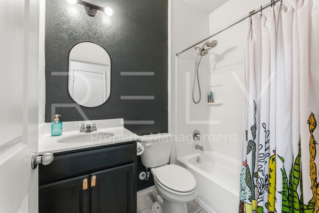 1600 Cliffbrake Way - Photo 18