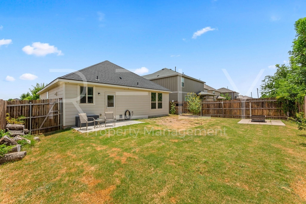 1600 Cliffbrake Way - Photo 32