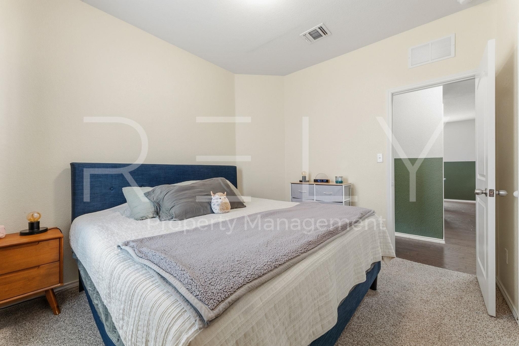 1600 Cliffbrake Way - Photo 21