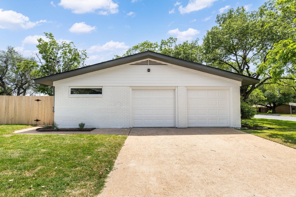 4501 Packsaddle - Photo 32