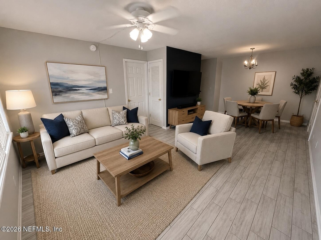 402 Lower 8th Avenue - Photo 2