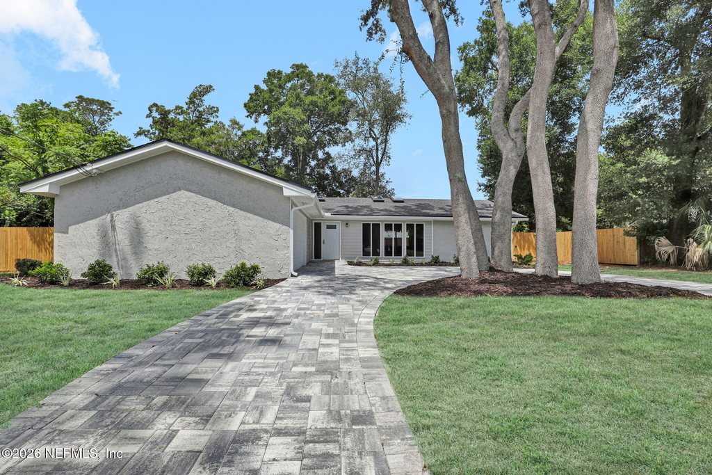 12522 Macaw Drive - Photo 0