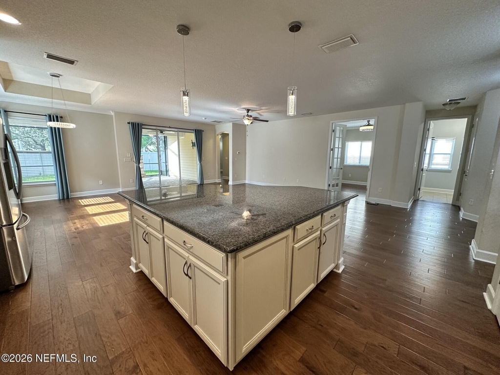 247 Paradise Valley Drive - Photo 4