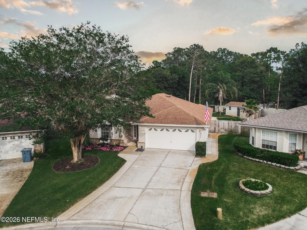 511 Chancellor Drive - Photo 3
