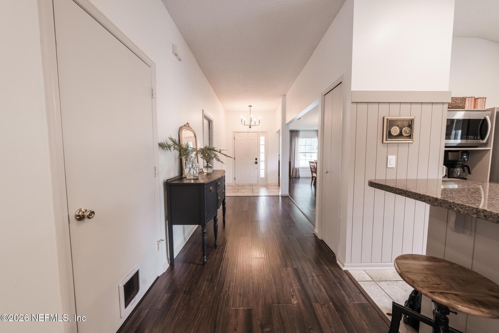 511 Chancellor Drive - Photo 9