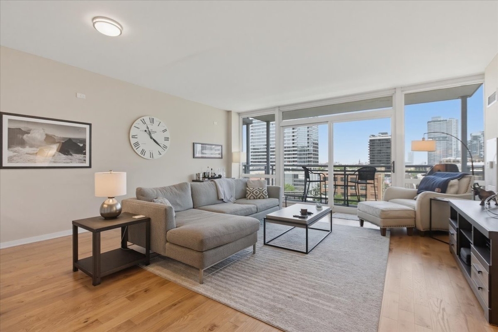 757 N Orleans Street - Photo 1