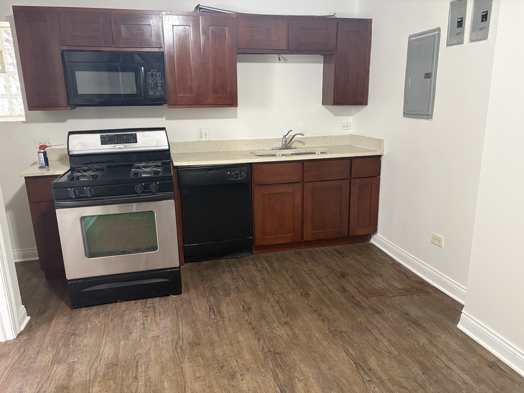 2822 W Flournoy Street - Photo 10