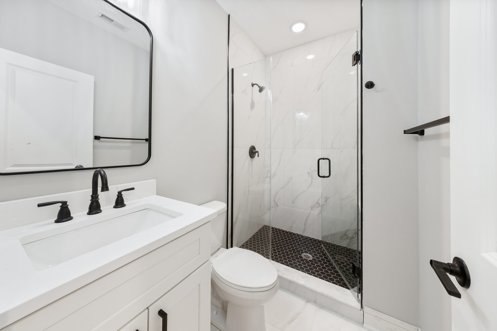 6639 S Langley Avenue - Photo 10