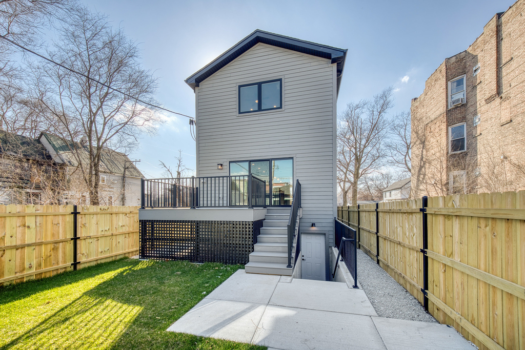 6639 S Langley Avenue - Photo 12