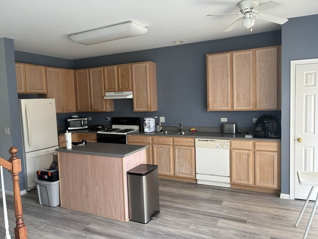 782 Thornbury Court - Photo 3