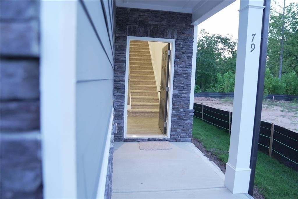79 Pineview Drive - Photo 1
