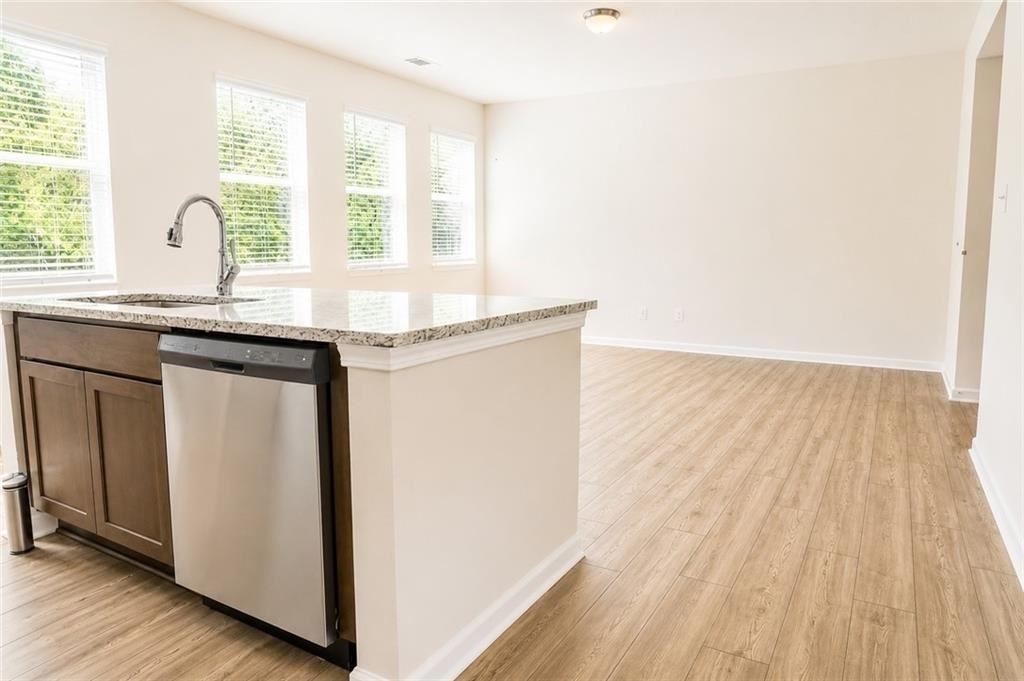 79 Pineview Drive - Photo 3