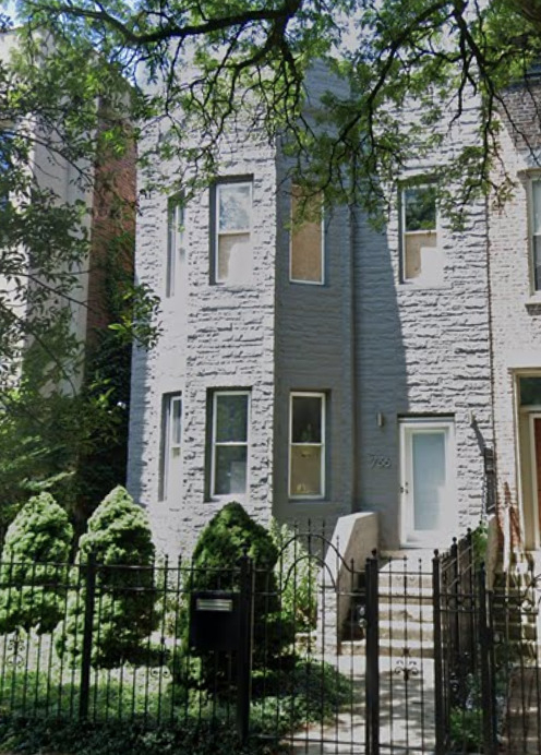 736 S Oakley Boulevard - Photo 0