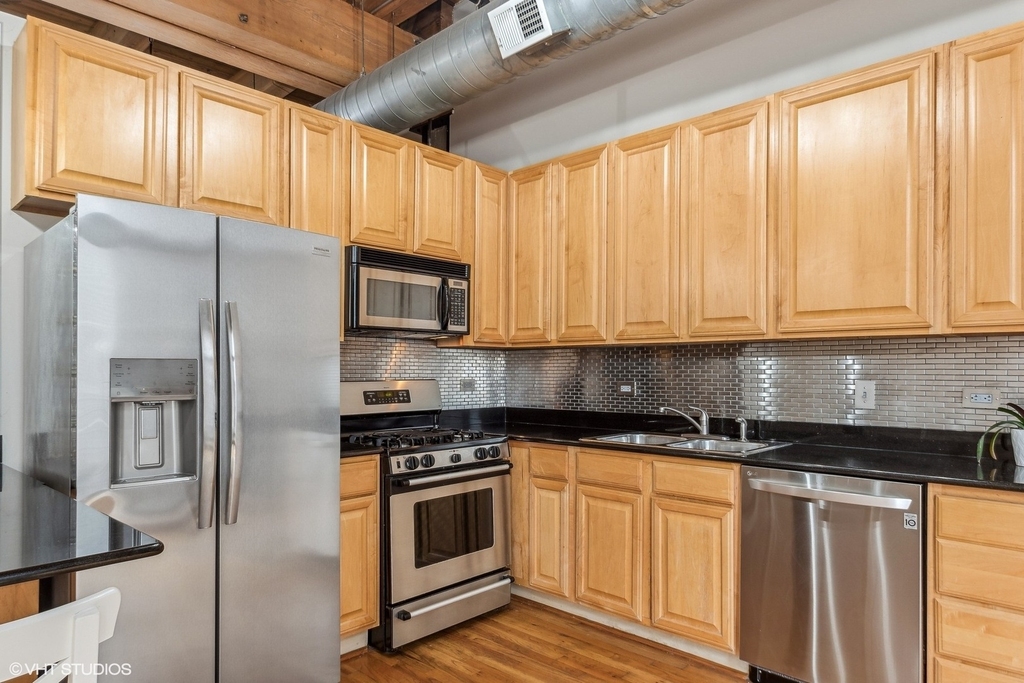 2735 W Armitage Avenue - Photo 3