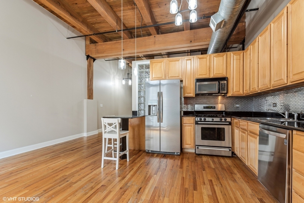 2735 W Armitage Avenue - Photo 2