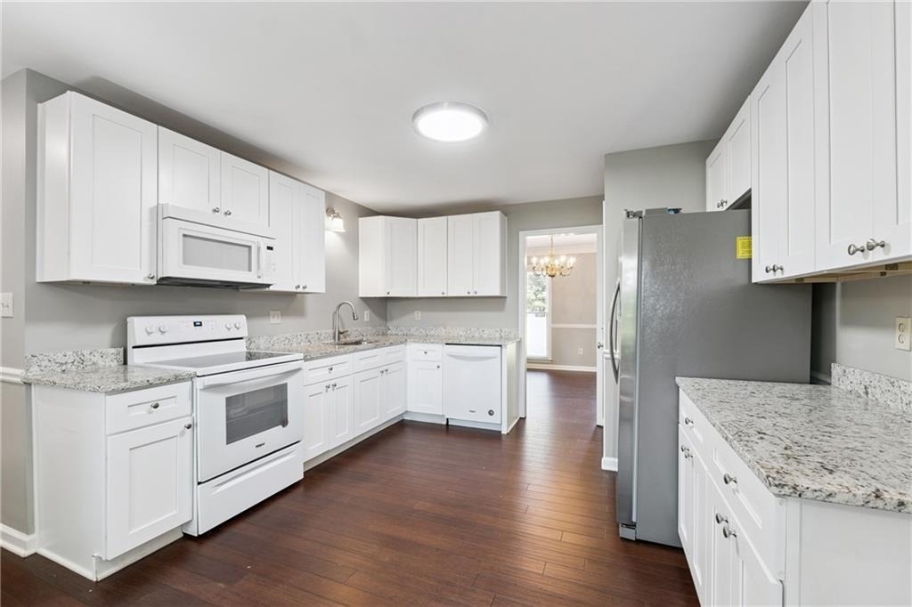 3761 Ridge Road Se - Photo 9