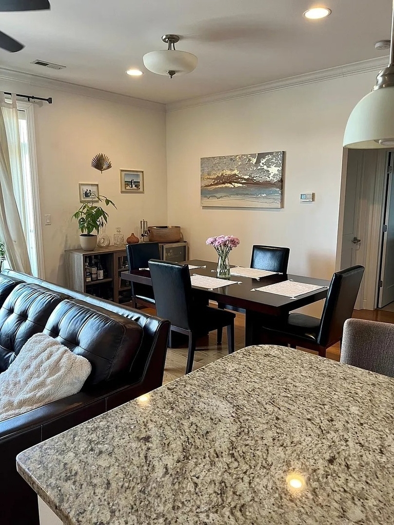 2352 W Byron Street - Photo 9