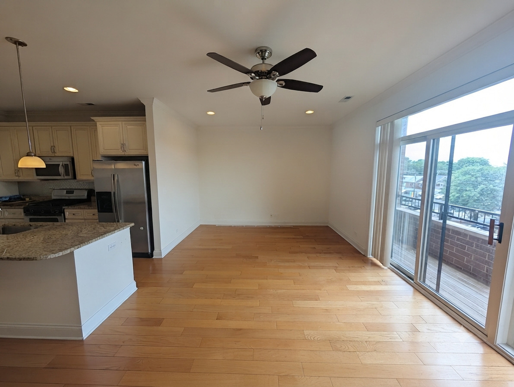 2352 W Byron Street - Photo 5