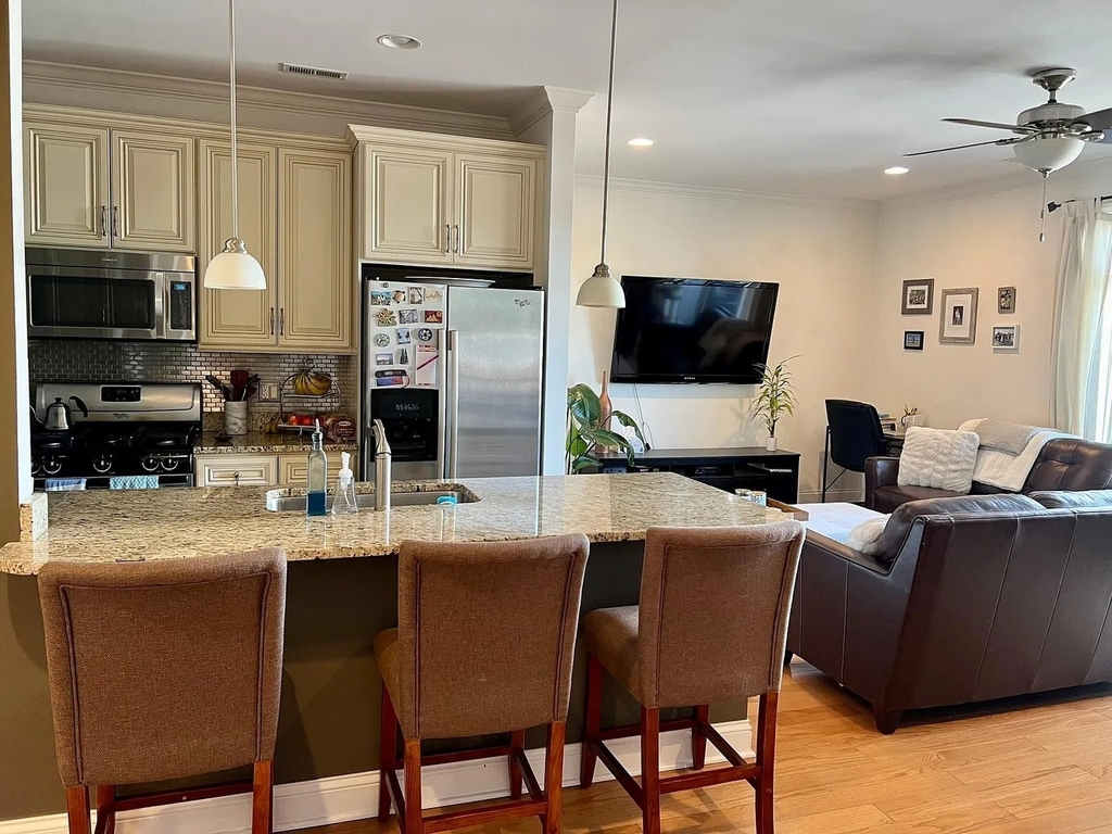 2352 W Byron Street - Photo 1