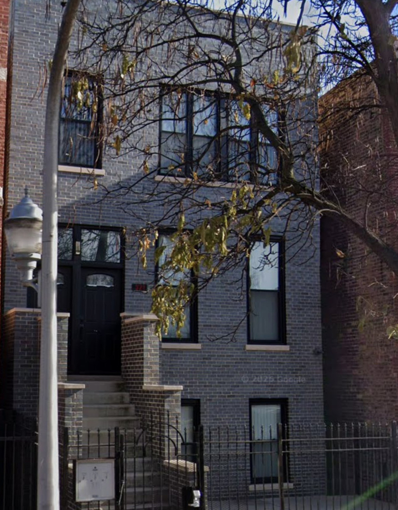 321 S Richmond Street - Photo 0