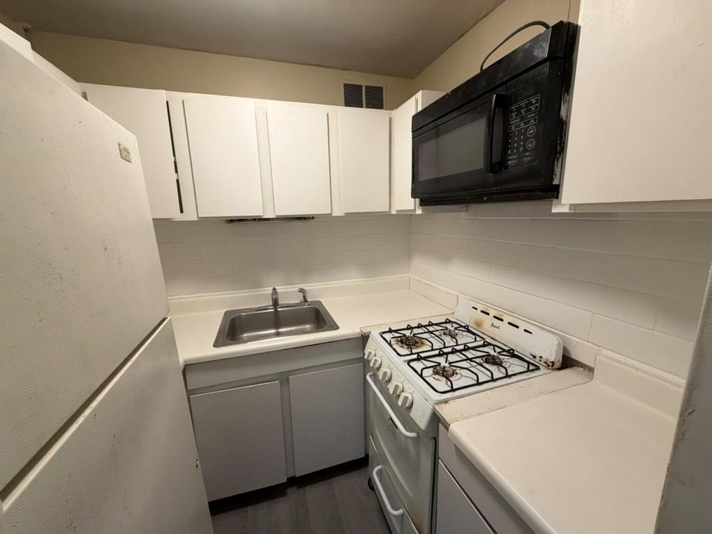 215 Piedmont Avenue Ne - Photo 7
