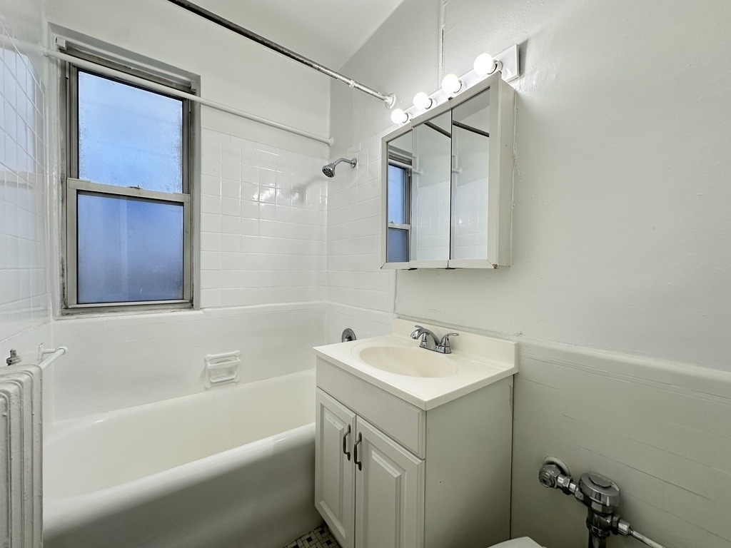 434 W Wellington Avenue - Photo 16