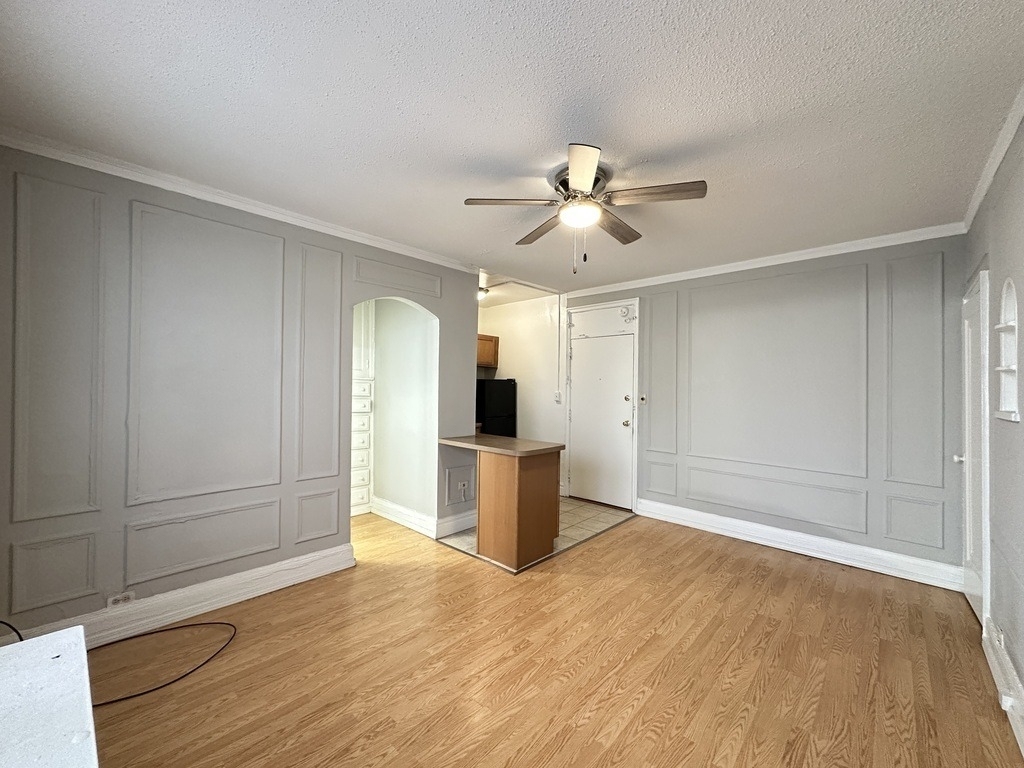 434 W Wellington Avenue - Photo 10