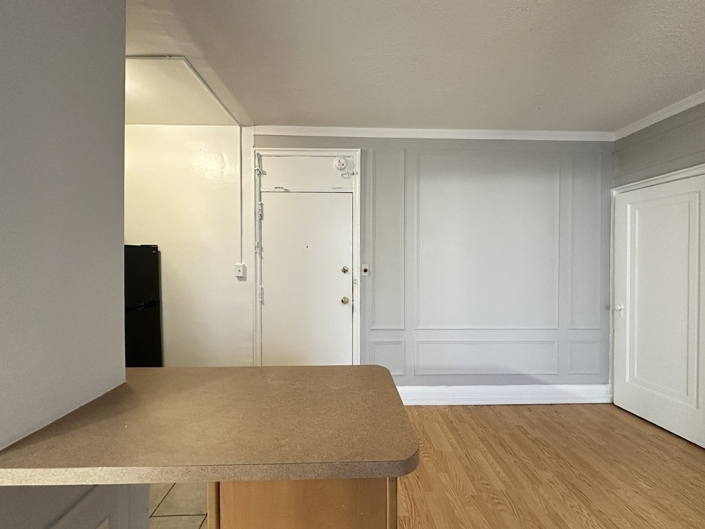 434 W Wellington Avenue - Photo 6