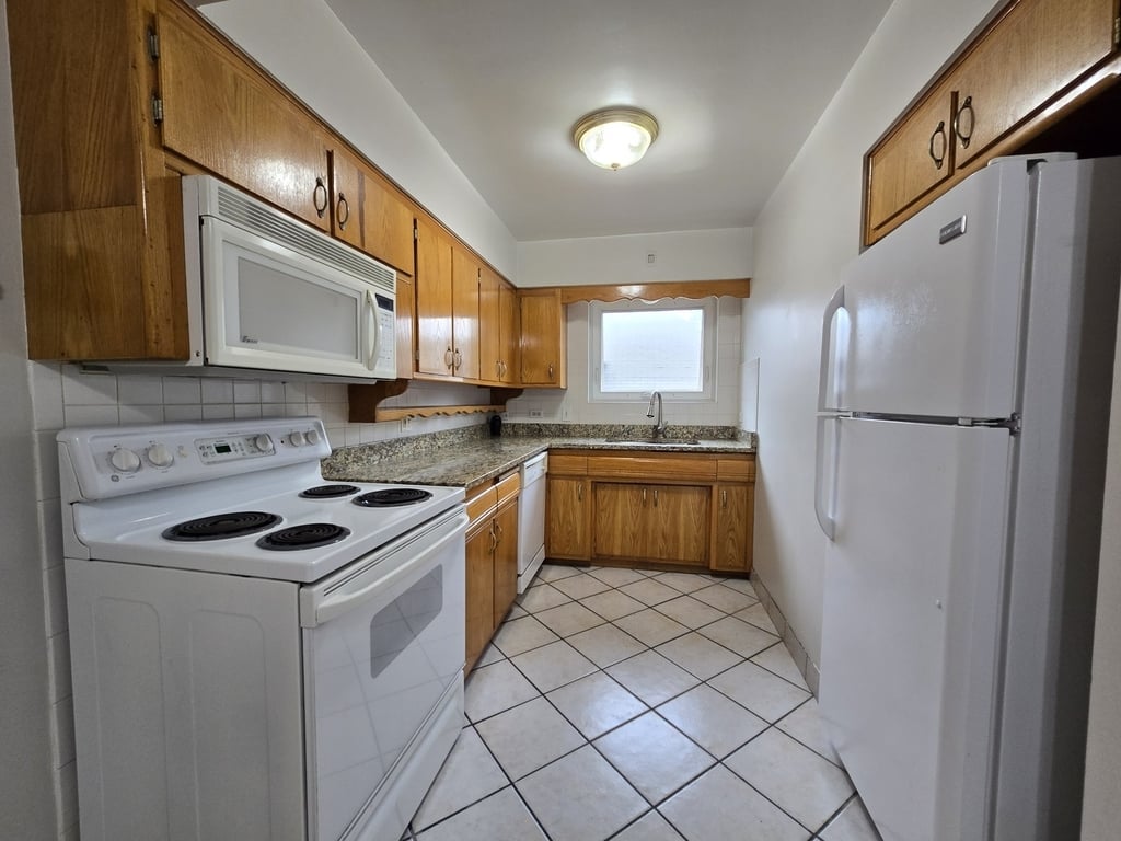 6801 13th Street - Photo 3