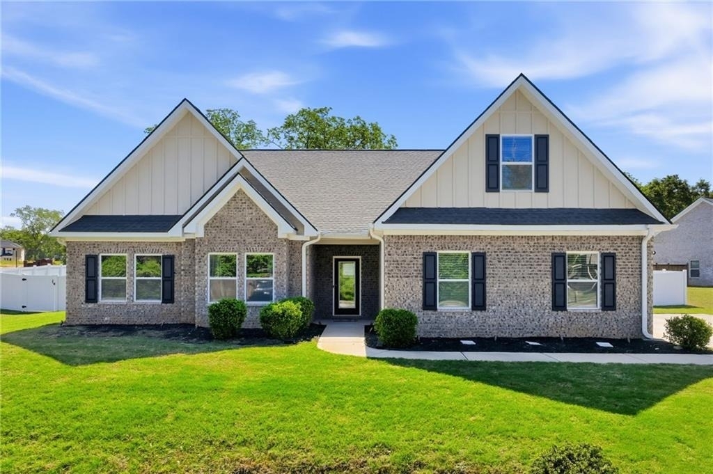 201 Cades Court - Photo 0