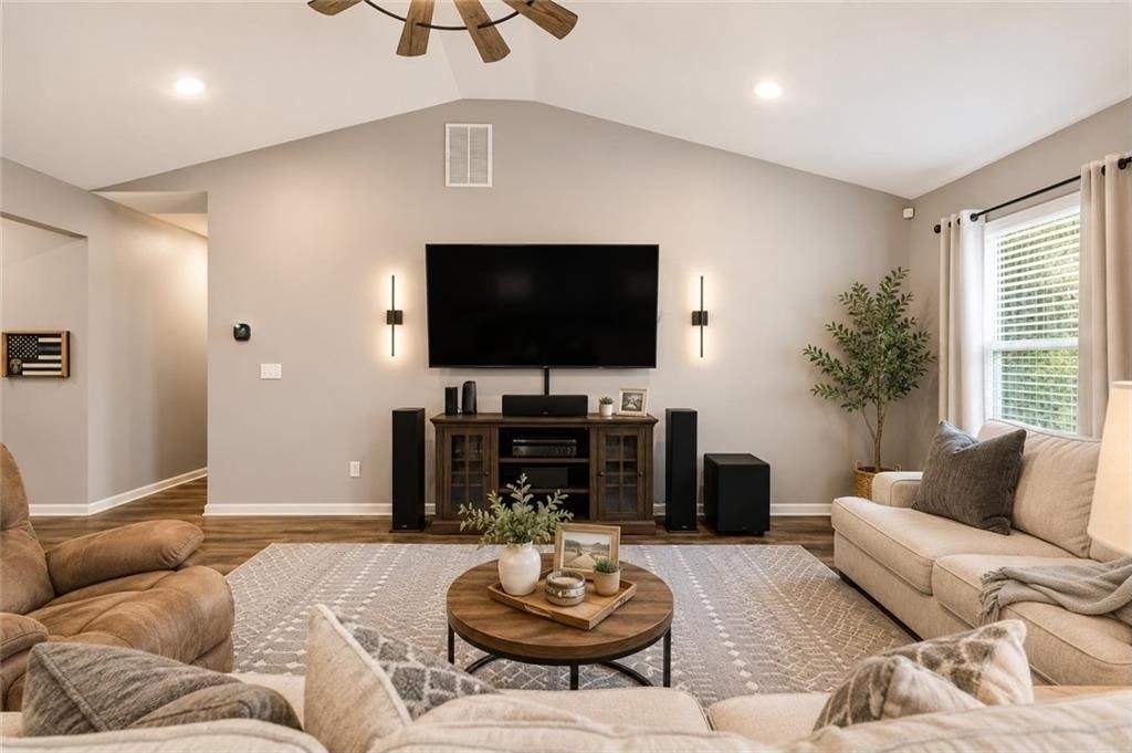 201 Cades Court - Photo 4