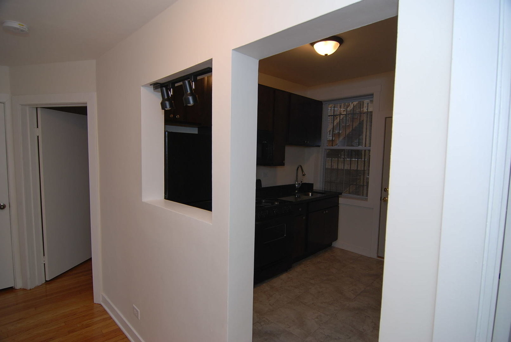 3221 W Division Street - Photo 11