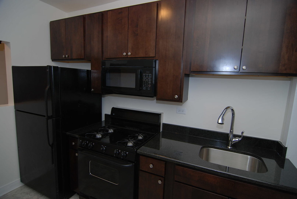 3221 W Division Street - Photo 6