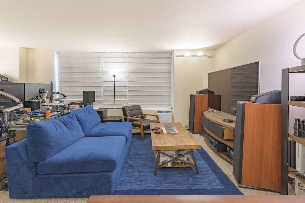 777 N Michigan Avenue - Photo 2