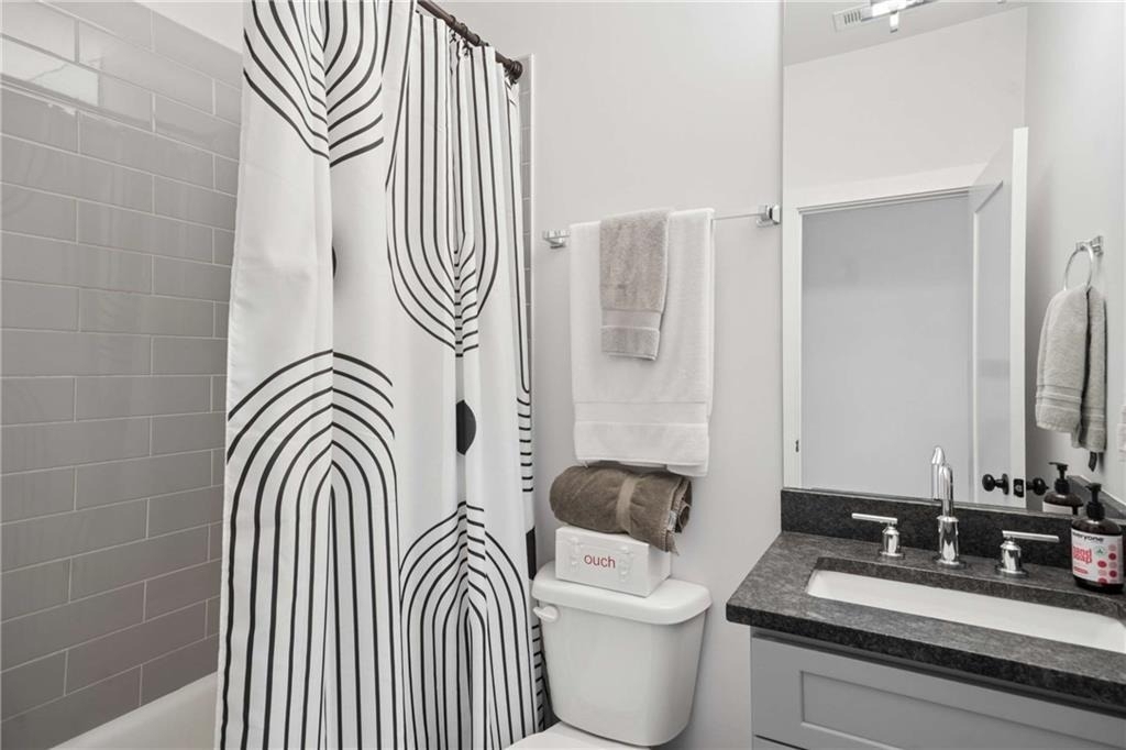 1350 May Avenue Se - Photo 27