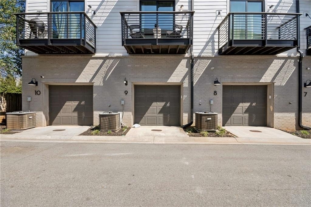 1350 May Avenue Se - Photo 36